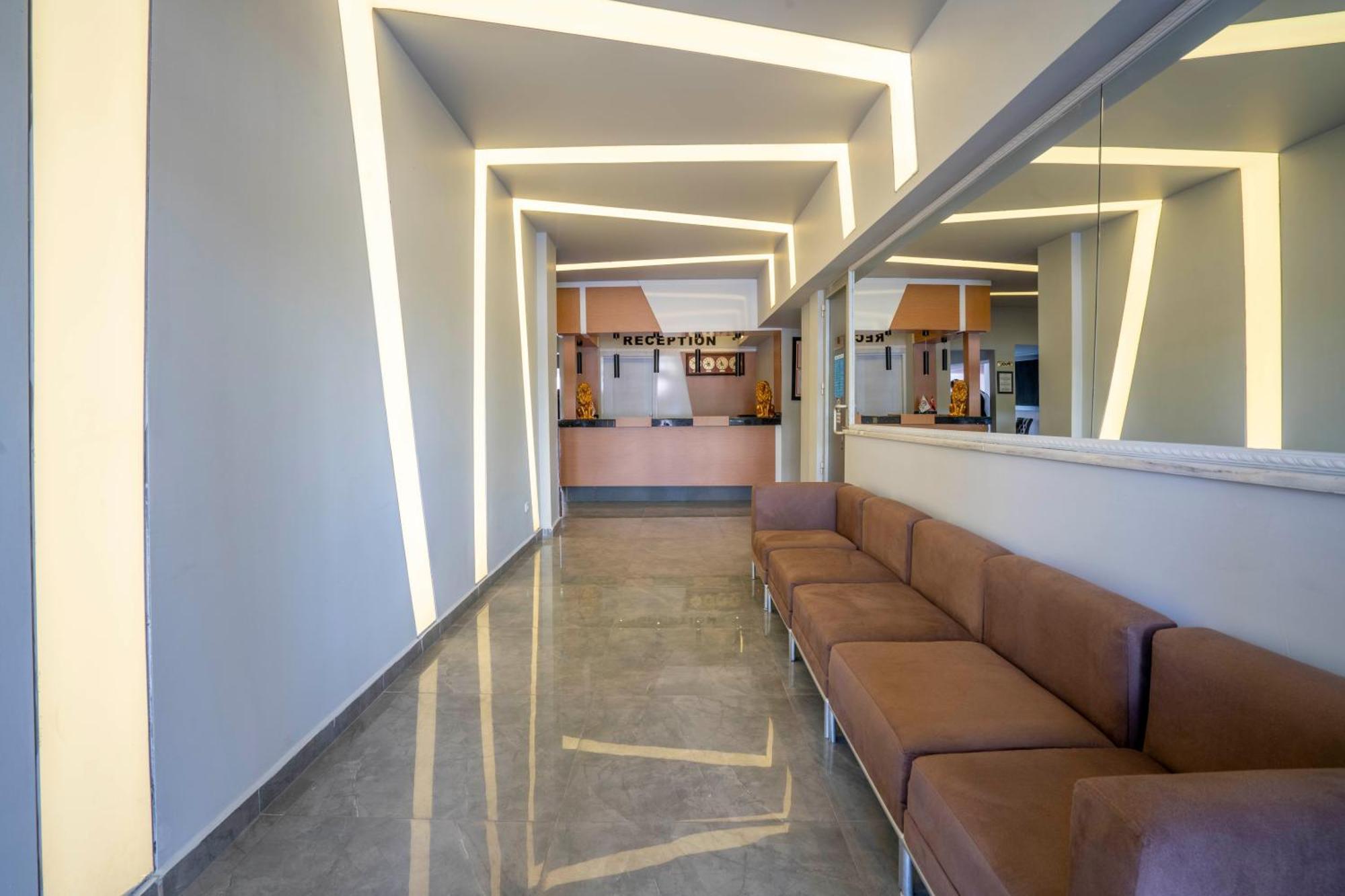 Aslan Corner Hotel